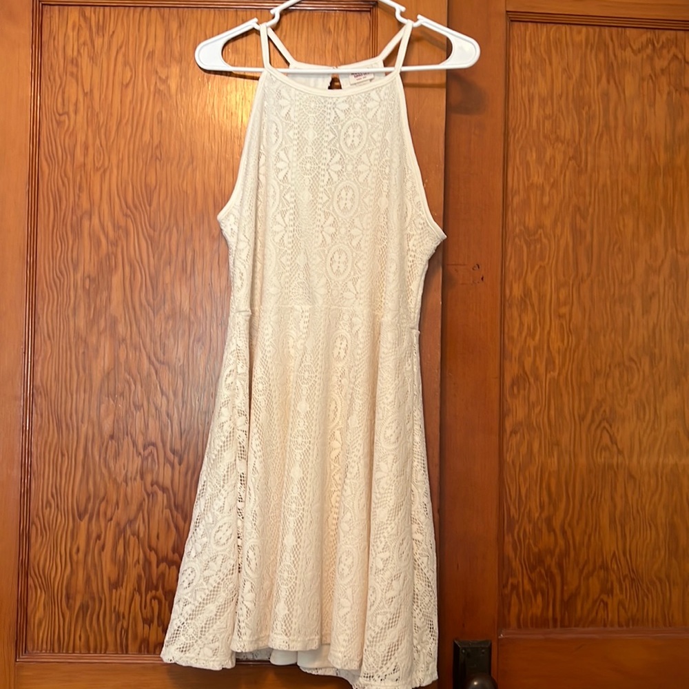 White XL (runs smaller) knee length spaghetti strap dress.
